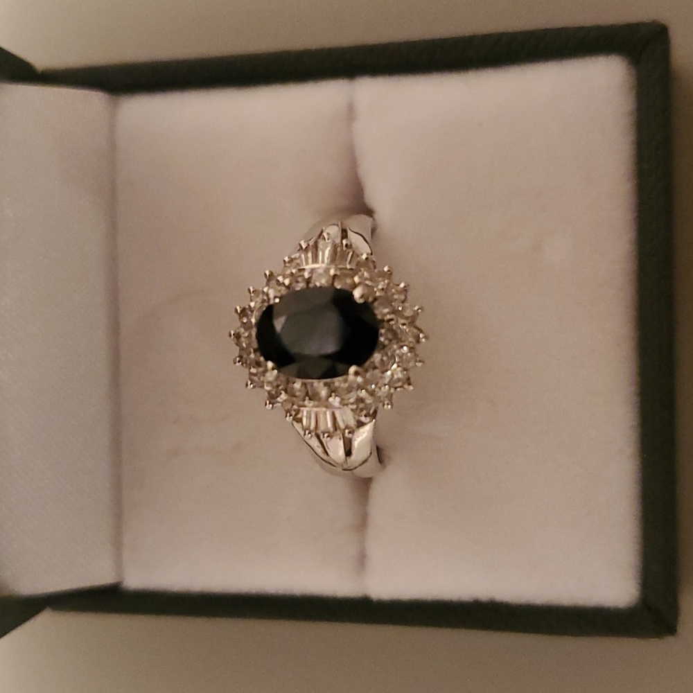 Ring - Picture 7 of 7